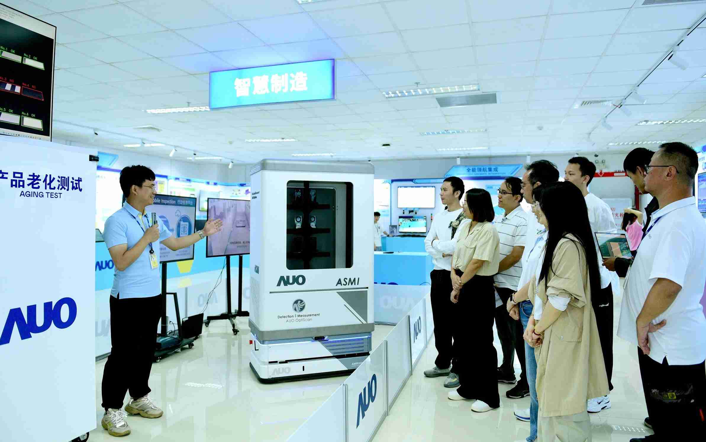 尊龙z6厦门将5G+ABC技术串联生产管理全流程，，，，打通研发、、、、采购、、生管、、、制程、、设备、、、质量等产品全生命周期制造流程，，完成数字化设计、、、智慧供应链、、智能座舱、、、、全流程设备管理、、、、数据驱动优化、、、、智慧在线检测、、、、智慧品管等自适应生产模式升级